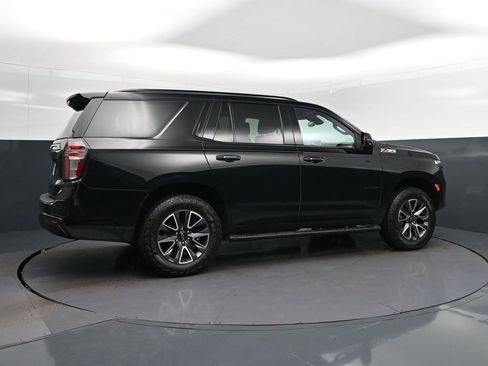 Used 2024 Chevrolet Tahoe Z71 w/ Luxury Package AWD/4WD image 8