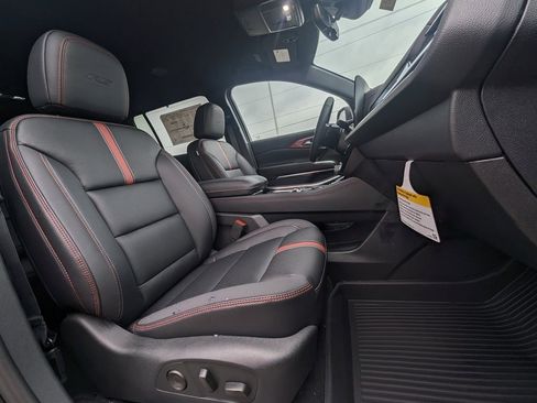 New 2026 Chevrolet Traverse RS w/ LPO, Floor Liner Package image 13