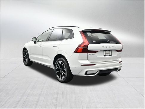 New 2026 Volvo XC60 T8 Plus w/ Protection Package Premier AWD/4WD image 3