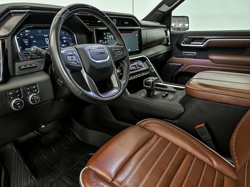 Certified 2025 GMC Sierra 1500 Denali Ultimate AWD/4WD image 12