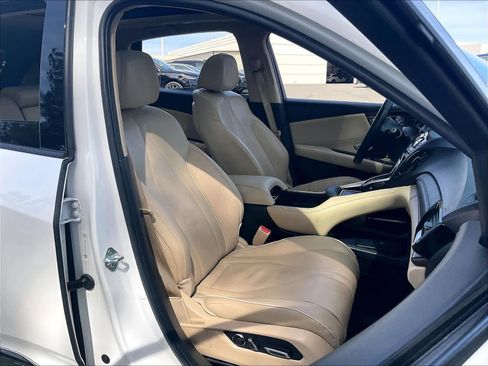 Used 2023 Acura RDX AWD w/ Advance Package image 10