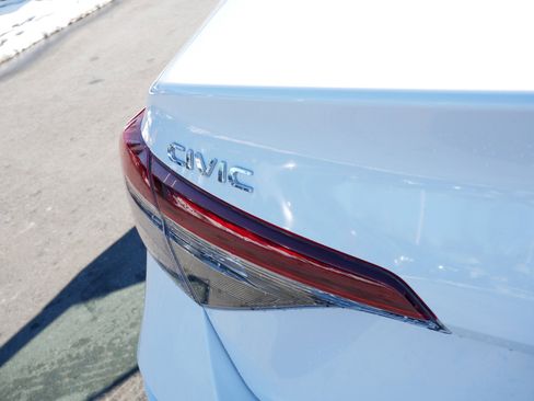 Used 2025 Honda Civic Sport image 17