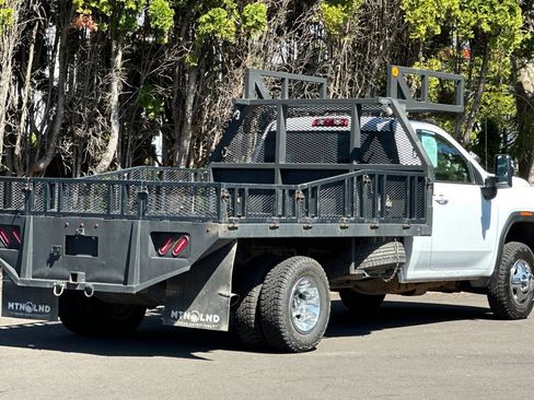 Used 2024 GMC Sierra 3500 SLE w/ SLE Convenience Package AWD/4WD image 4