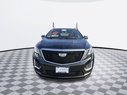 Certified 2022 Cadillac XT5 Sportv w/ Technology Package image 3