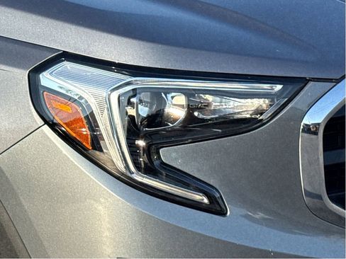 Used 2018 GMC Terrain SLE image 5