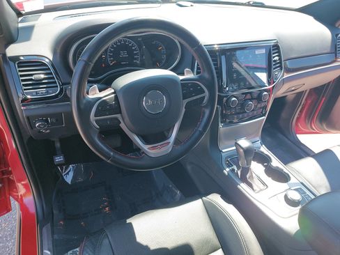 Used 2020 Jeep Grand Cherokee Trailhawk w/ Trailhawk Luxury Group AWD/4WD image 16
