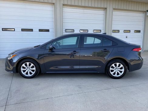 Used 2024 Toyota Corolla LE image 4