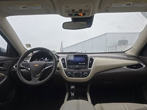 Used 2024 Chevrolet Malibu LT image 22