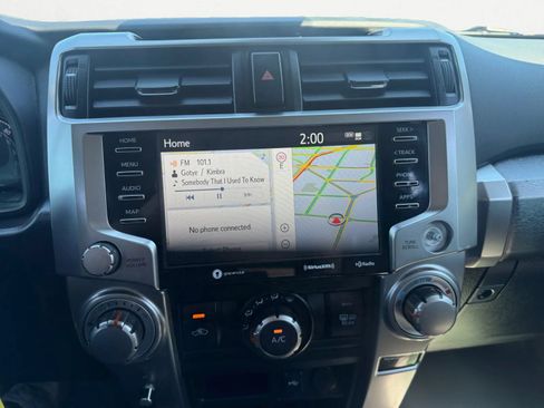 Used 2020 Toyota 4Runner SR5 w/ Convenience Package AWD/4WD image 18