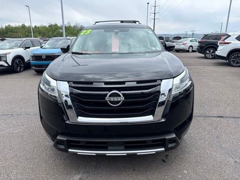 Certified 2023 Nissan Pathfinder Platinum AWD/4WD image 2