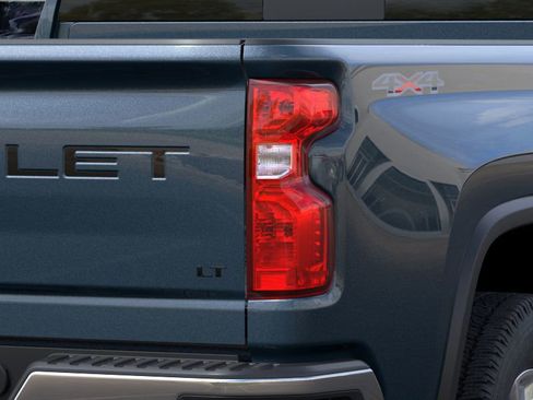 New 2026 Chevrolet Silverado 3500 LT image 21