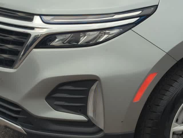 Used 2023 Chevrolet Equinox LT AWD/4WD image 11