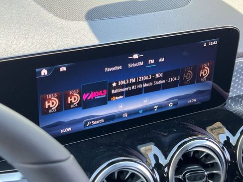 New 2026 Mercedes-Benz GLB 250 4MATIC image 23