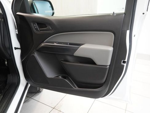 Used 2019 Chevrolet Colorado W/T w/ WT Convenience Package AWD/4WD image 12