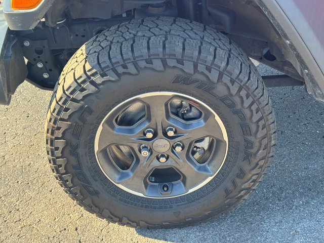 Certified 2023 Jeep Gladiator Rubicon w/ Cold Weather Group AWD/4WD image 10