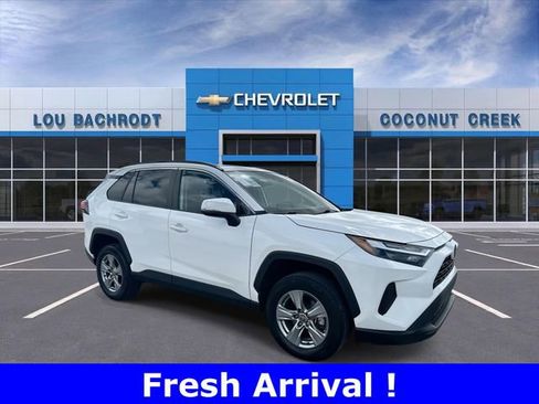 Used 2023 Toyota RAV4 XLE image 2