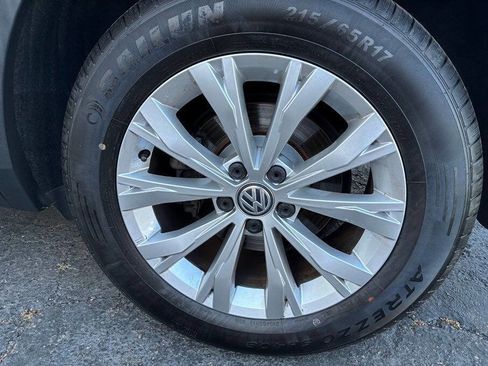 Used 2018 Volkswagen Tiguan S FWD image 30