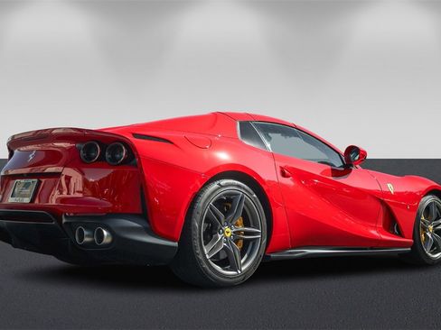 Used 2022 Ferrari 812 GTS image 10