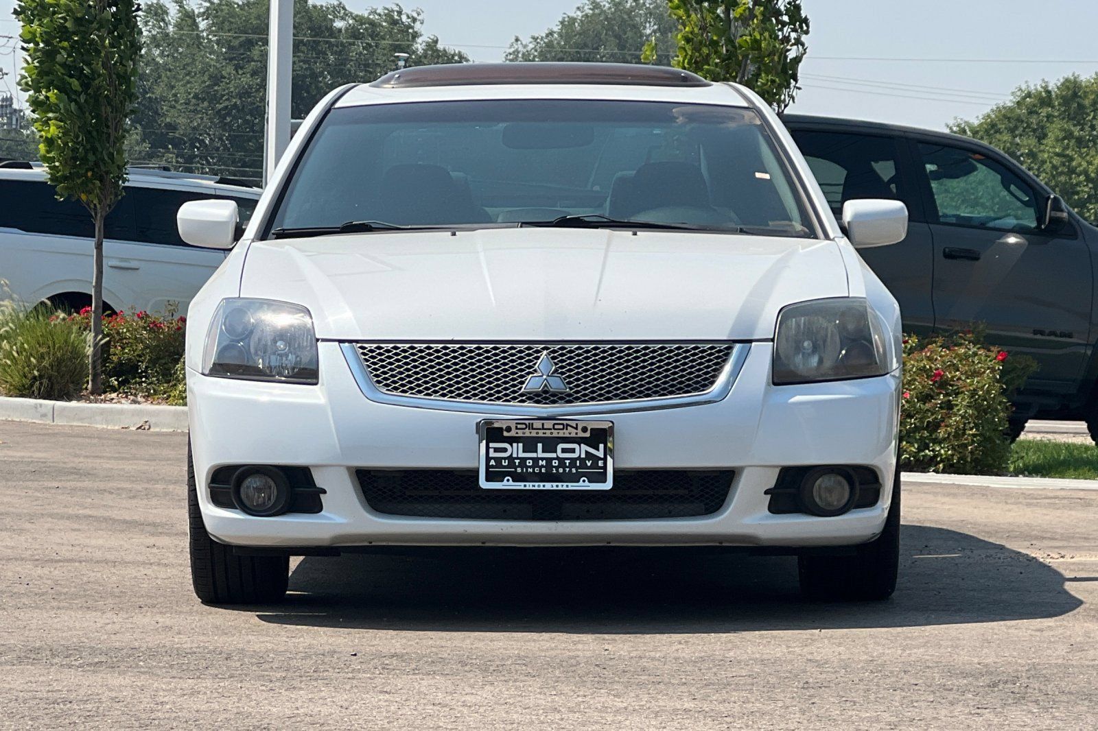 Used 2011 Mitsubishi Galant FWD image 12
