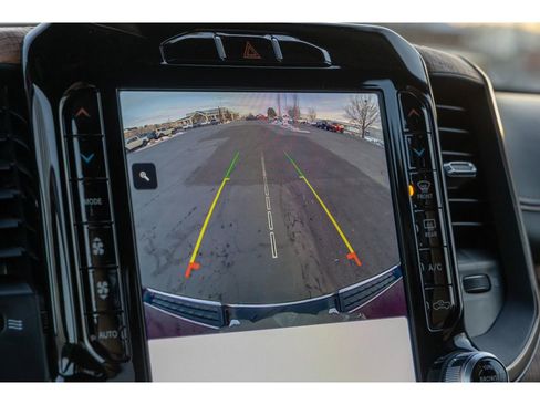 Used 2022 RAM 1500 Limited w/ Cold Weather Group image 25