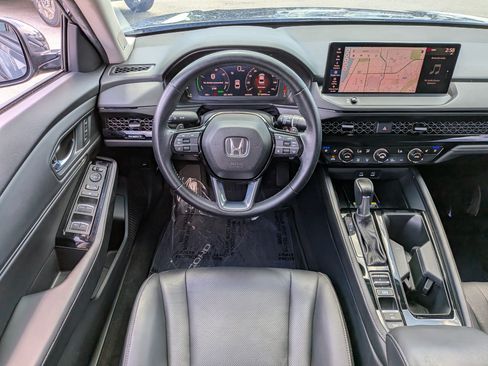 Used 2023 Honda Accord Touring image 17