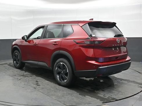 Used 2025 Nissan Rogue SV AWD/4WD image 11