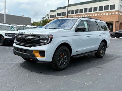 New 2025 Ford Expedition Tremor image 8