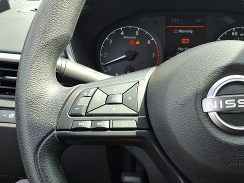 Used 2024 Nissan Altima 2.5 S FWD image 11