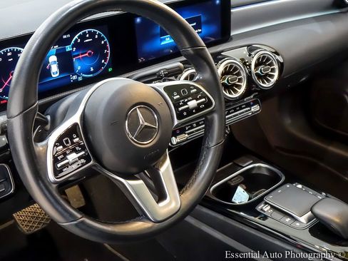 Used 2022 Mercedes-Benz CLA 250 4MATIC w/ Premium Package image 15
