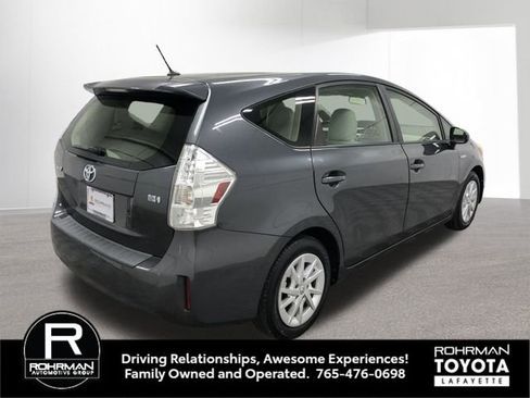 Used 2012 Toyota Prius V Two image 6