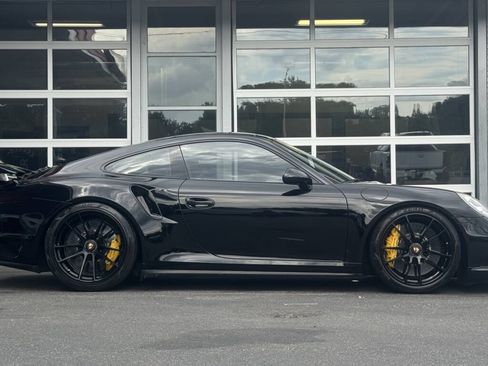 Used 2014 Porsche 911 Turbo S AWD/4WD image 2