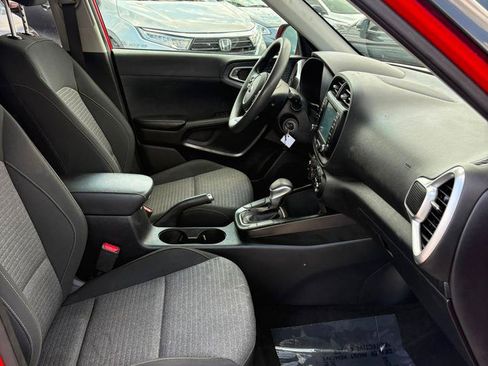 Used 2021 Kia Soul S FWD image 18