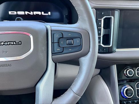 Used 2024 GMC Yukon Denali w/ Denali Reserve Package AWD/4WD image 25