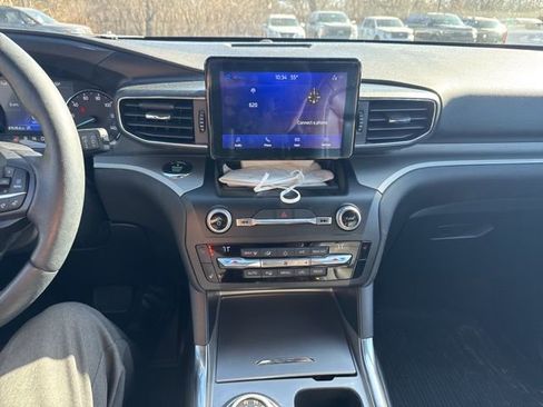 Used 2020 Ford Explorer XLT w/ Equipment Group 202A image 14