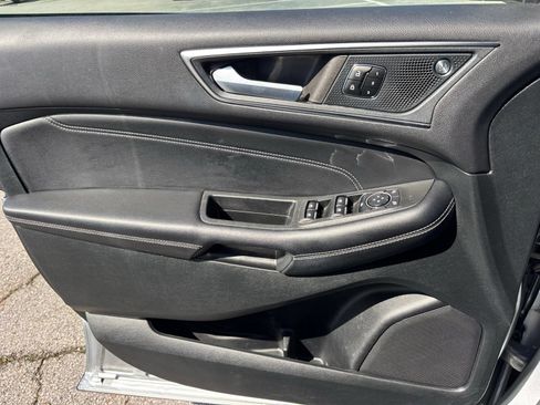 Used 2023 Ford Edge Titanium w/ Cargo Accessory Package AWD/4WD image 10