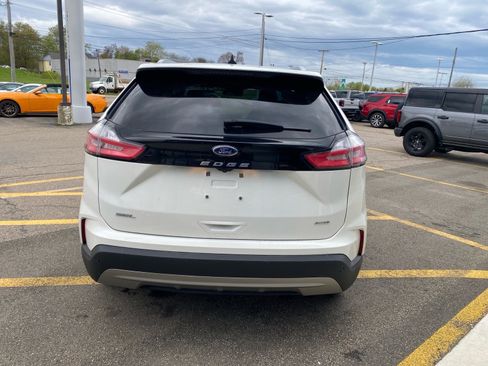 Used 2024 Ford Edge SEL w/ Convenience Package AWD/4WD image 4