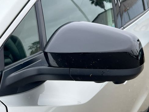 Used 2023 Toyota bZ4X AWD image 12
