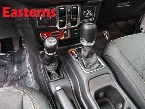 Used 2025 Jeep Wrangler Unlimited Sport S 4xe AWD/4WD image 13