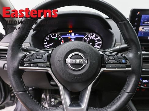 Used 2023 Nissan Altima 2.5 SL AWD/4WD image 10