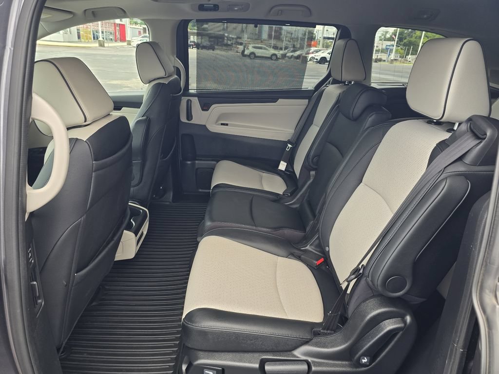Used 2025 Honda Odyssey Elite image 12