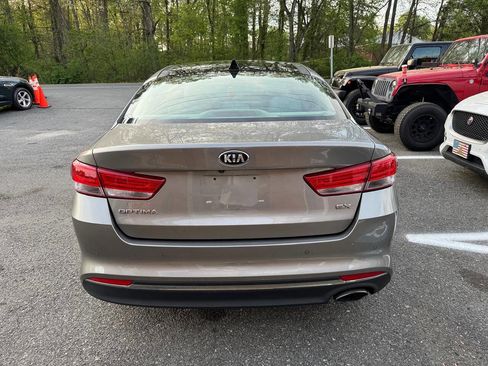 Used 2017 Kia Optima EX w/ Premium Package FWD image 6