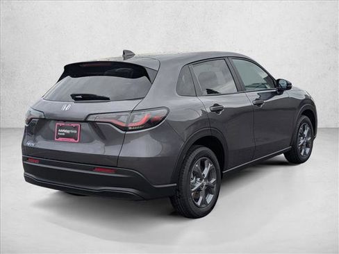 New 2026 Honda HR-V LX image 2