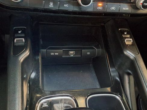 Used 2021 Kia Telluride S FWD image 24