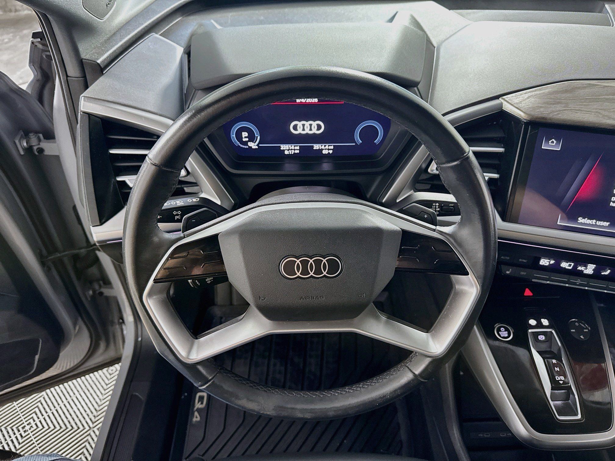 Used 2023 Audi Q4 e-tron Premium Plus w/ Premium Plus AWD/4WD image 15