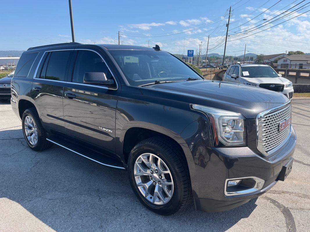Used 2017 GMC Yukon SLT w/ Open Road Package AWD/4WD image 10