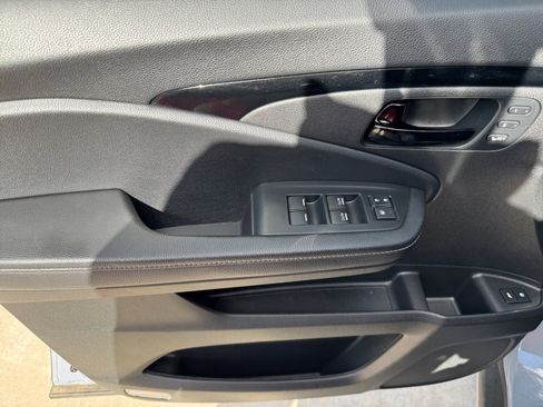 Used 2022 Honda Passport Elite image 12