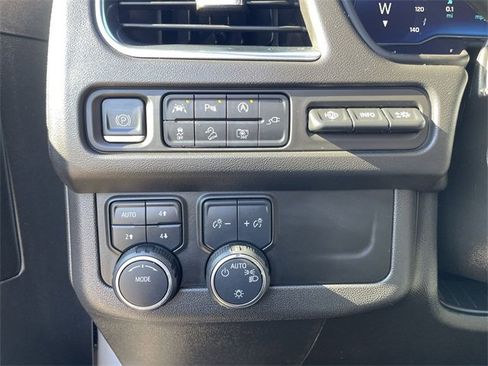 Used 2022 Chevrolet Tahoe High Country image 17