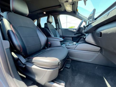 Used 2024 Ford Escape ST-Line w/ Tech Pack #1 AWD/4WD image 21