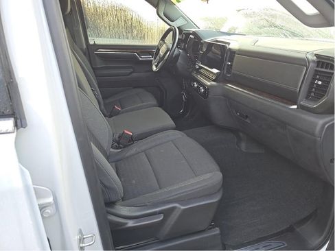 Used 2023 GMC Sierra 1500 SLE AWD/4WD image 14