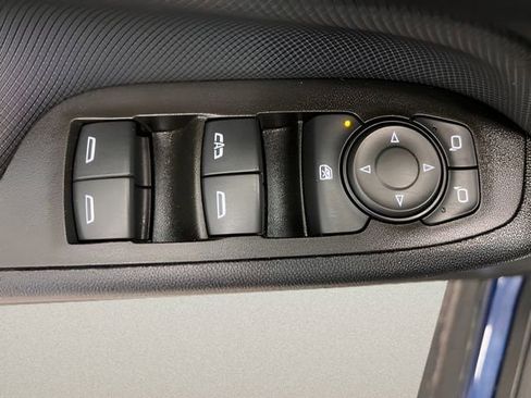 Used 2023 Chevrolet Equinox RS w/ RS Leather Package AWD/4WD image 18